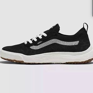 VANS ULTRARANGE VR3 SHOE BLACK MARSHMALLOW M8/W9.5